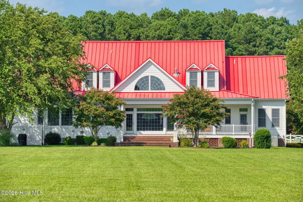 289 Pasquotank Boulevard Hertford, NC 27944