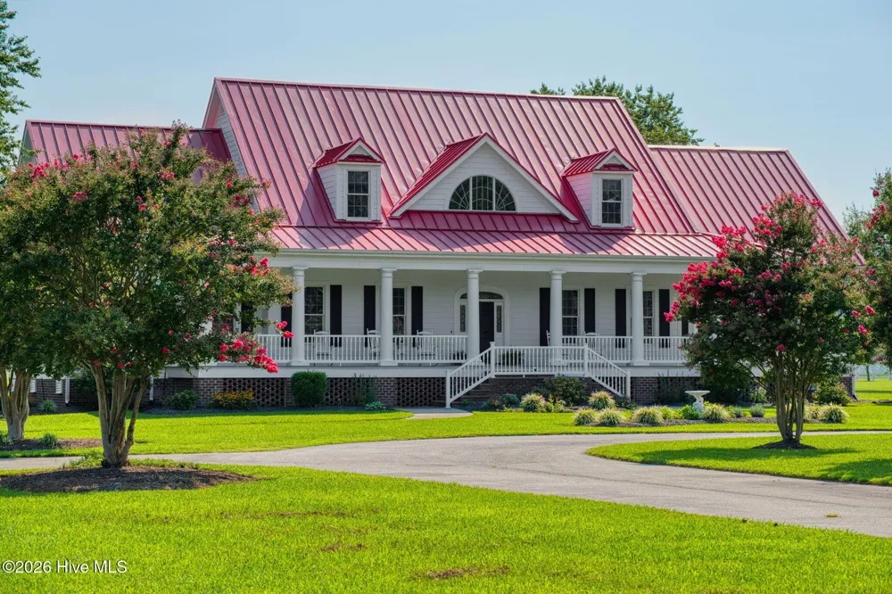 289 Pasquotank Boulevard Hertford, NC 27944