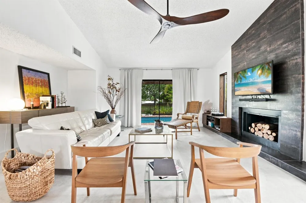 1348 NW 113TH TERRACE Coral Springs, FL 33071
