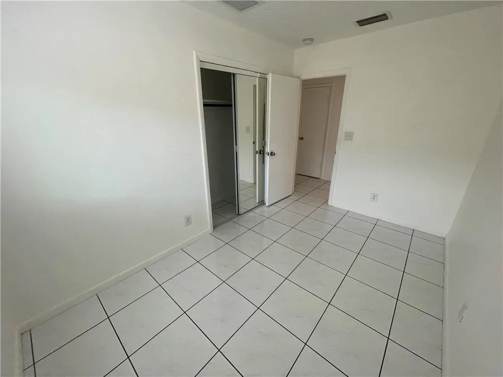 845 NW 10TH AVENUE Dania Beach, FL 33004
