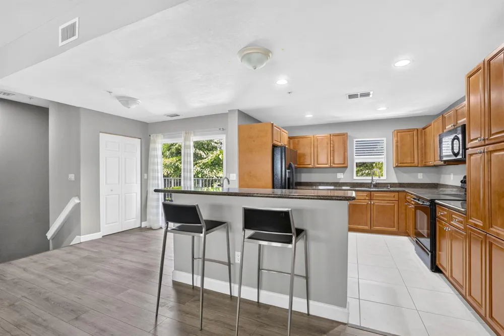 433 NE 1ST STREET Pompano Beach, FL 33060