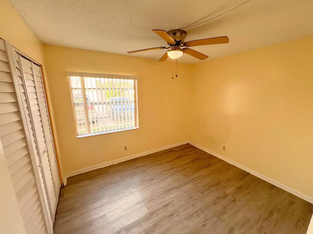 843 Twin Lakes Drive #30B Coral Springs, FL 33071