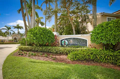 272 VILLAGE BOULEVARD #7212