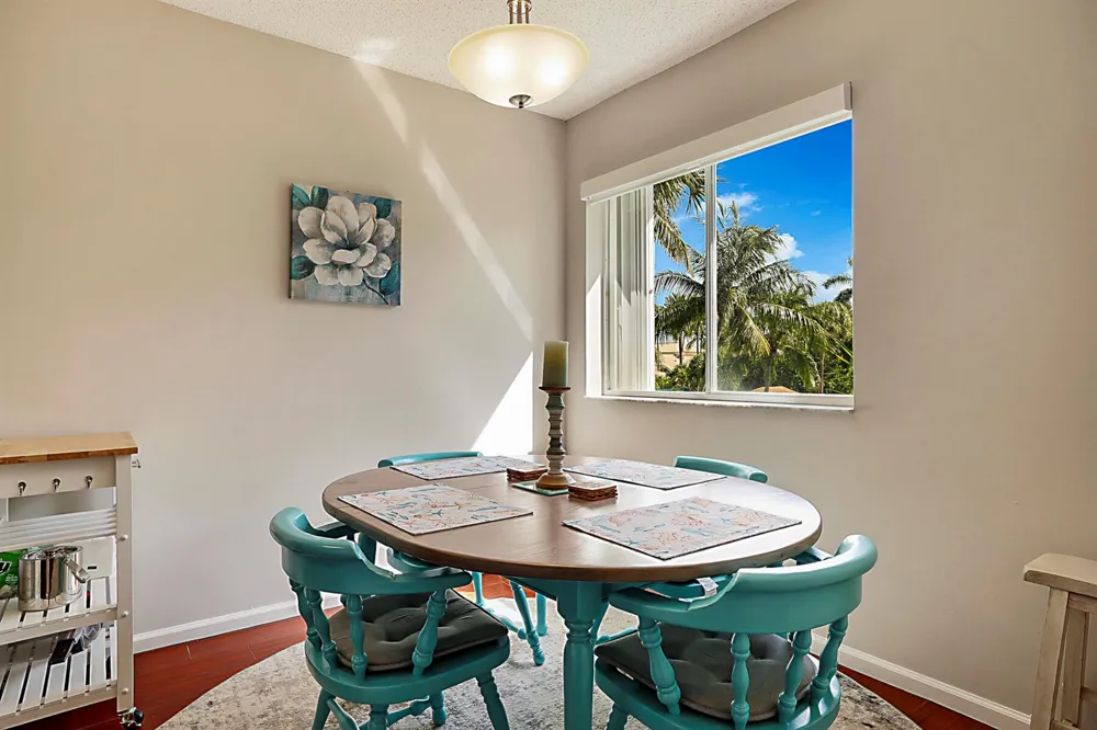 272 VILLAGE BOULEVARD #7212 Tequesta, FL 33469