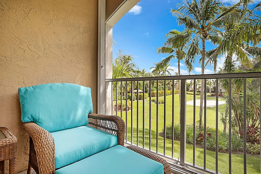 272 VILLAGE BOULEVARD #7212 Tequesta, FL 33469