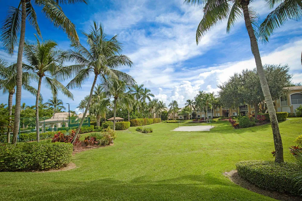 272 VILLAGE BOULEVARD #7212 Tequesta, FL 33469