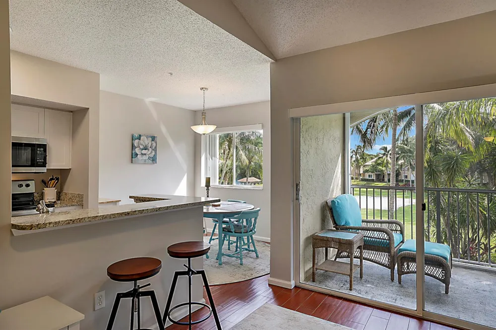 272 VILLAGE BOULEVARD #7212 Tequesta, FL 33469