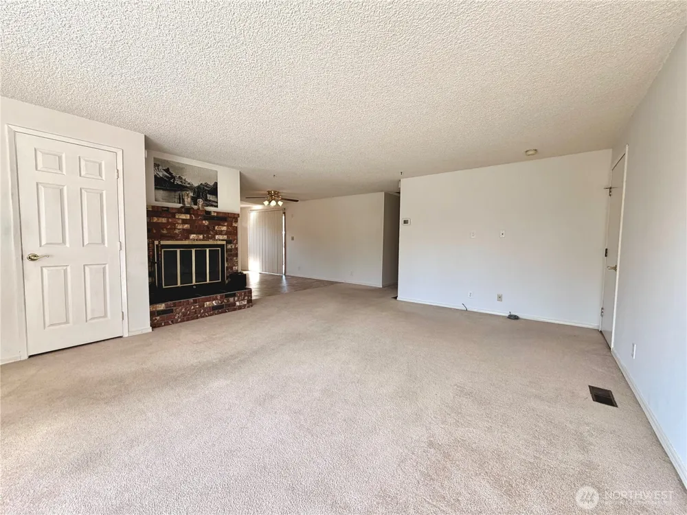 3430 Olive Way Longview, WA 98632