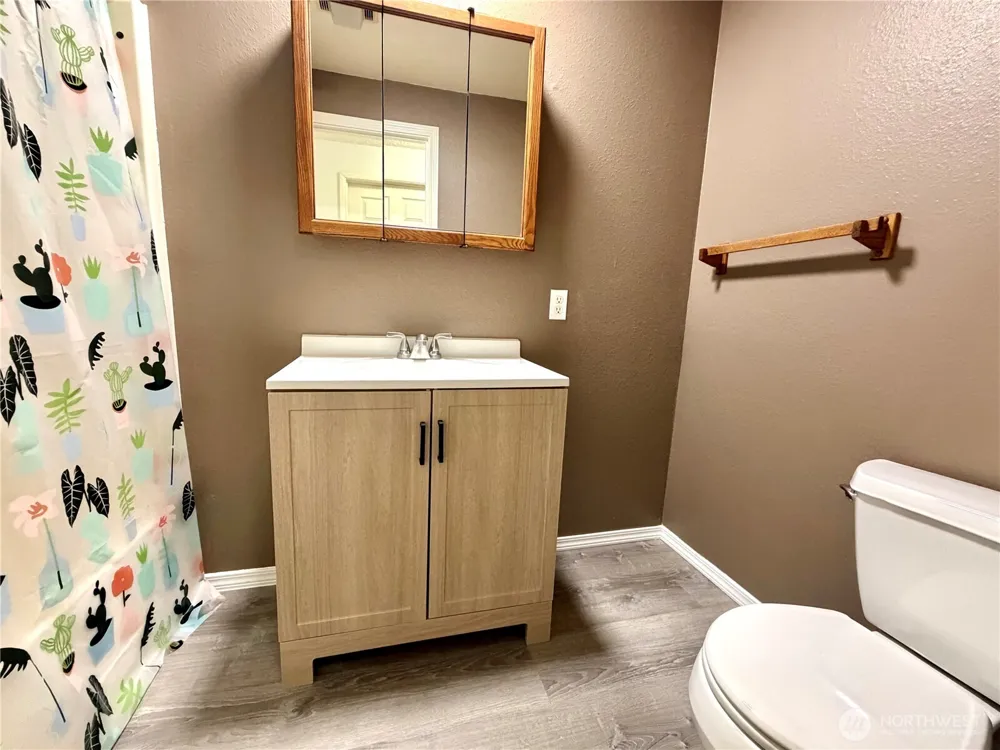 3430 Olive Way Longview, WA 98632