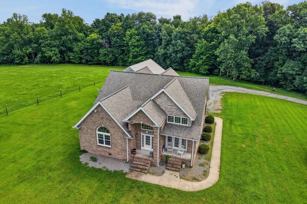 547 Martin Ridge Ln Gainesboro, TN 38562