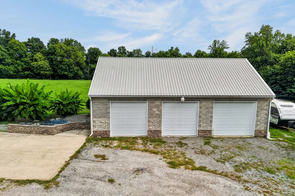 547 Martin Ridge Ln Gainesboro, TN 38562