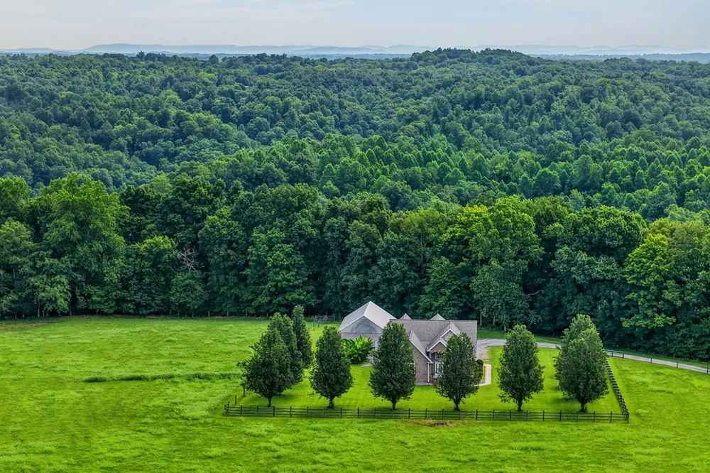 547 Martin Ridge Ln Gainesboro, TN 38562