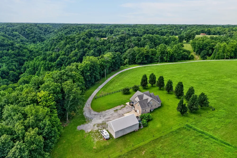 547 Martin Ridge Ln Gainesboro, TN 38562