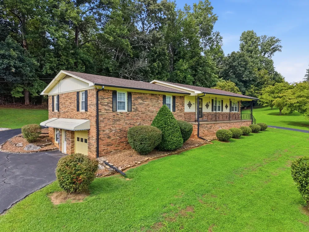 412 Freedom Trl Sparta, TN 38583