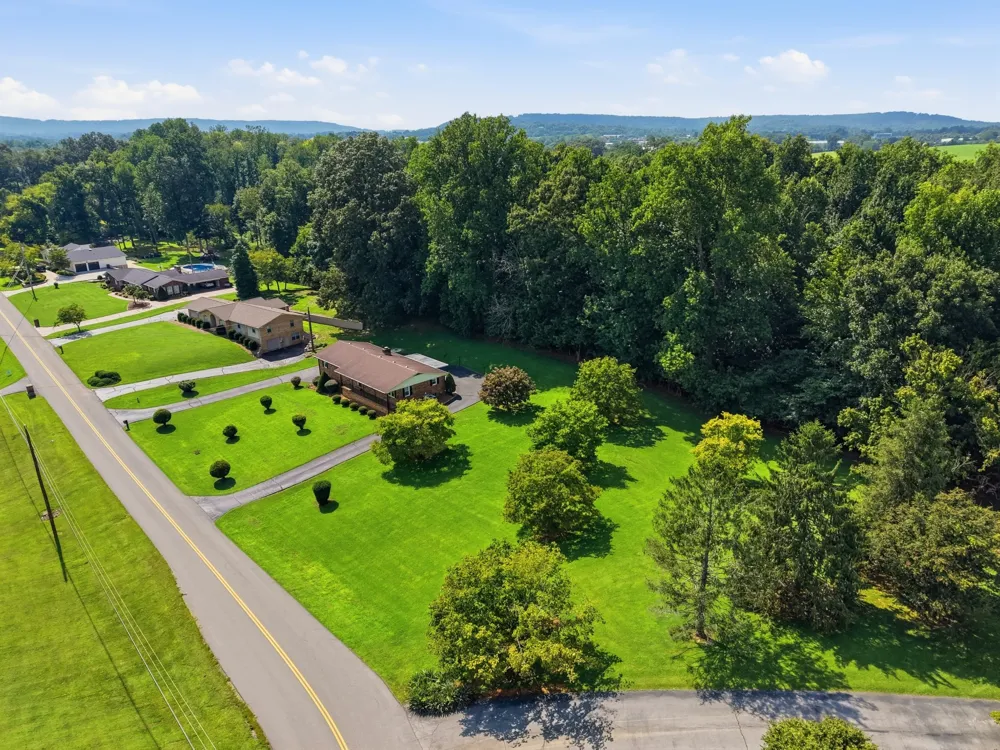 412 Freedom Trl Sparta, TN 38583