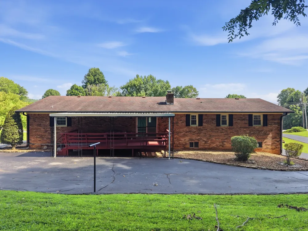 412 Freedom Trl Sparta, TN 38583