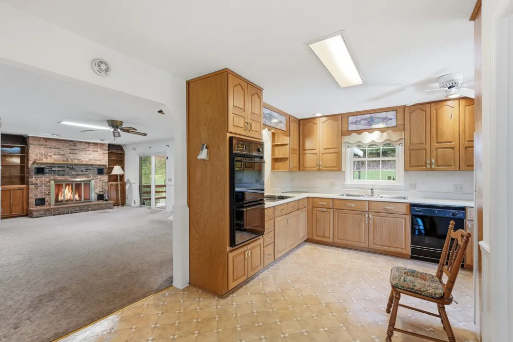 412 Freedom Trl Sparta, TN 38583