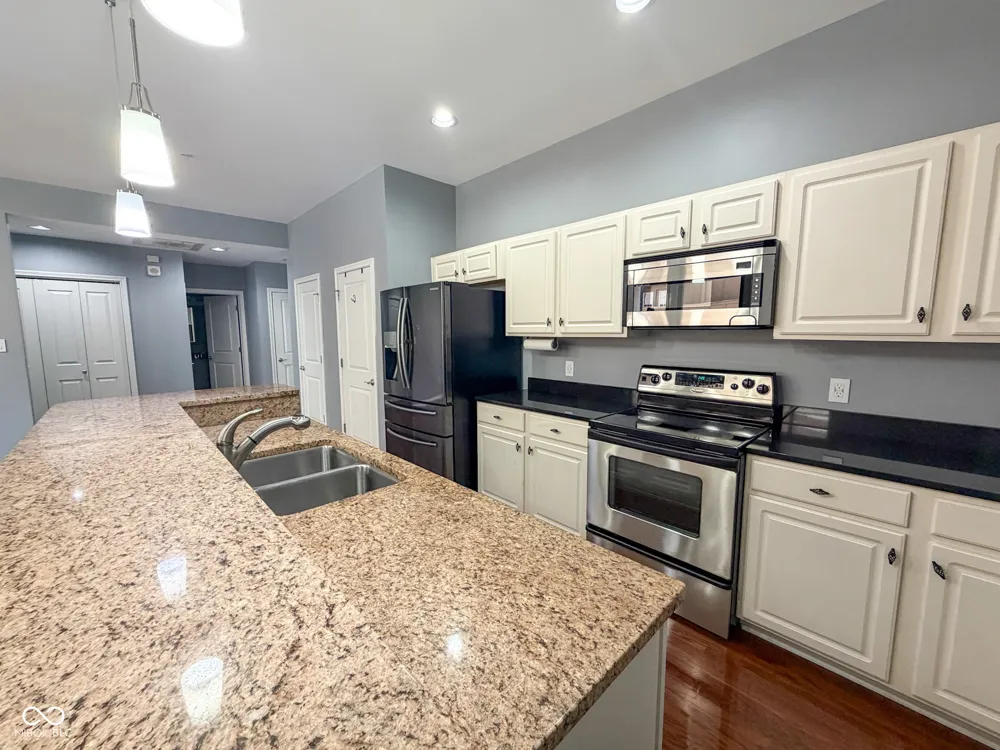 225 New Jersey Street #26 Indianapolis, IN 46204