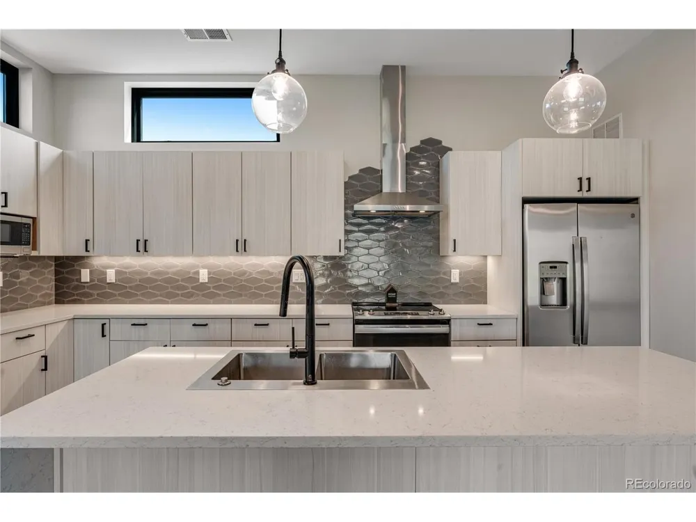 2260 Glenn Street Colorado Springs, CO 80904