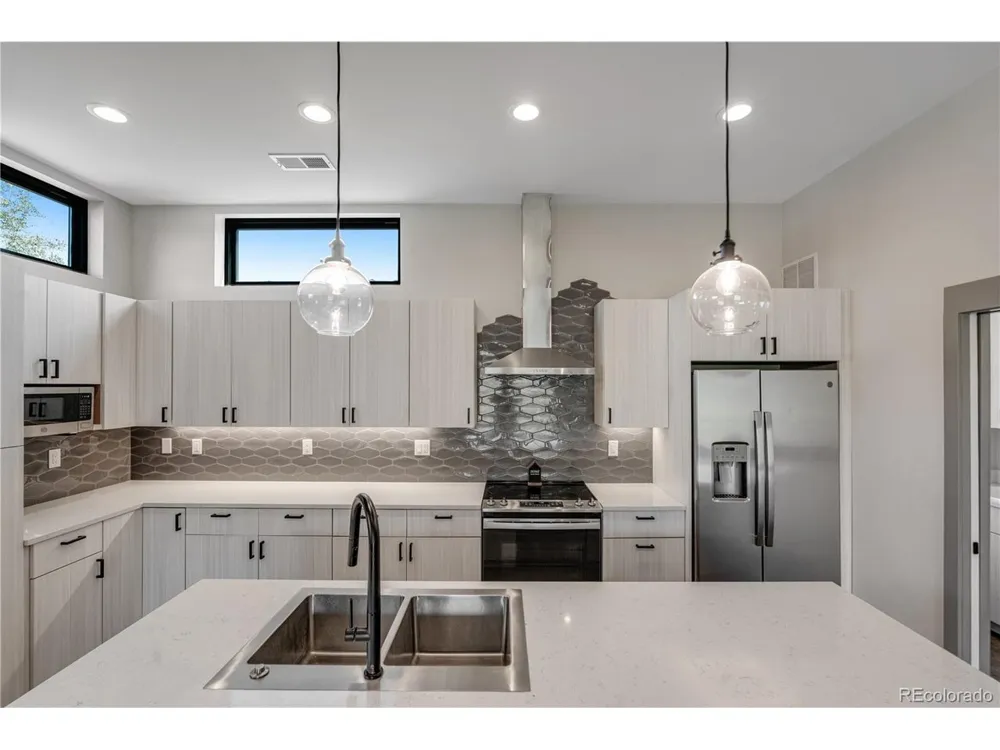 2260 Glenn Street Colorado Springs, CO 80904