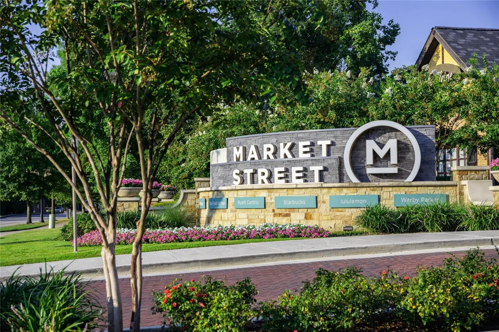 26 Southfork Pines Place The Woodlands, TX 77381