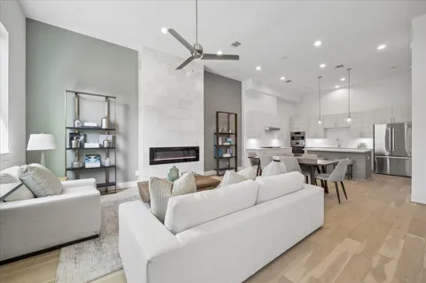 3407 Robin Rose Lane