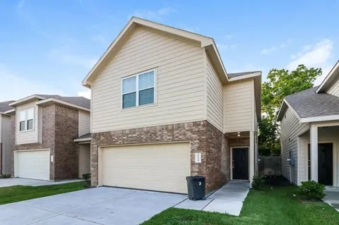 2735 Bouvardia Way