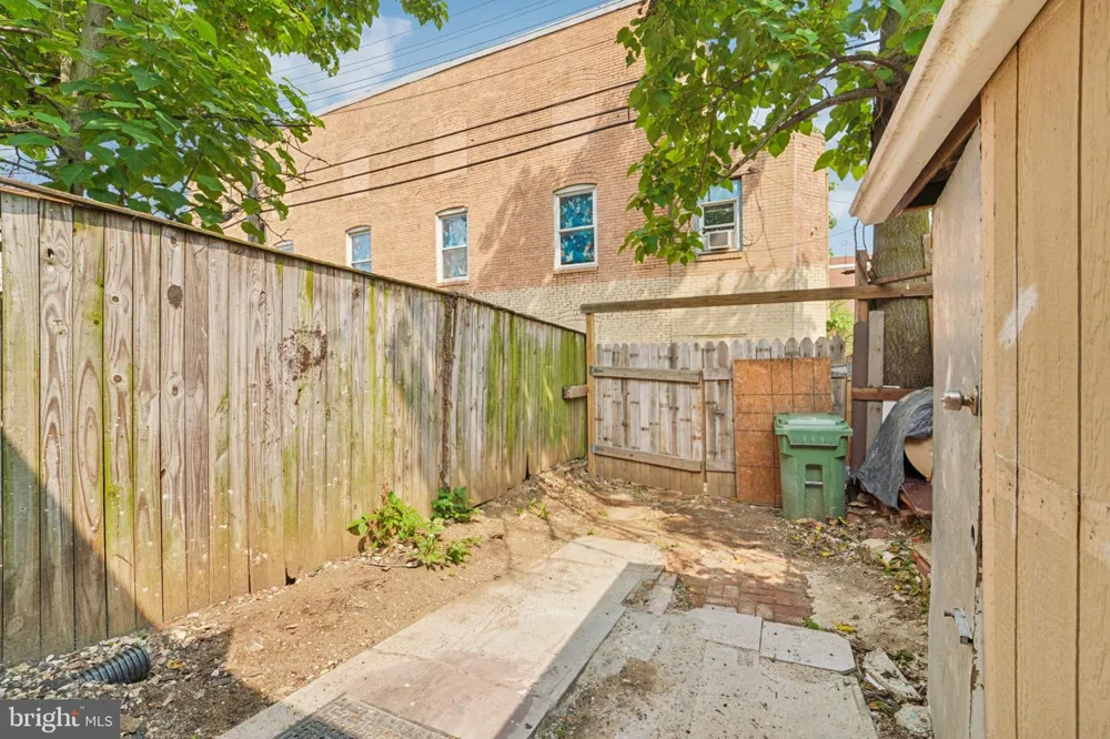 2140 WILKENS AVENUE Baltimore, MD 21223