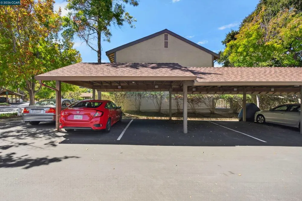 5318 Ridgeview Cir #5 El Sobrante, CA 94803