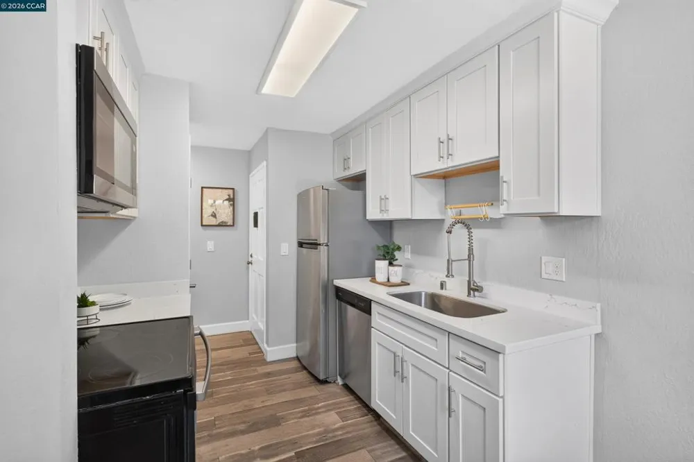 5318 Ridgeview Cir #5 El Sobrante, CA 94803