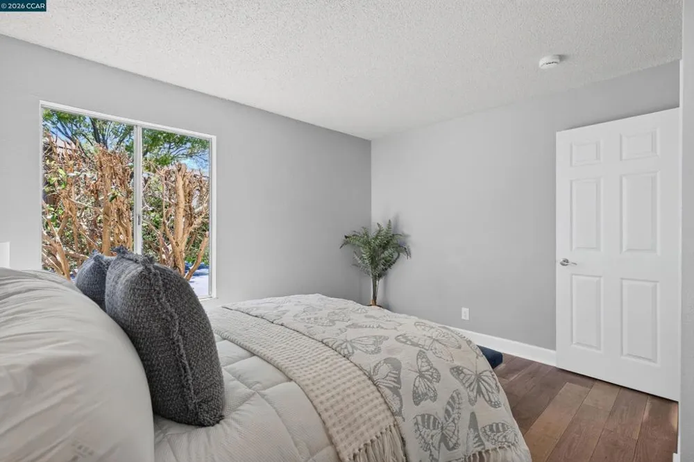 5318 Ridgeview Cir #5 El Sobrante, CA 94803