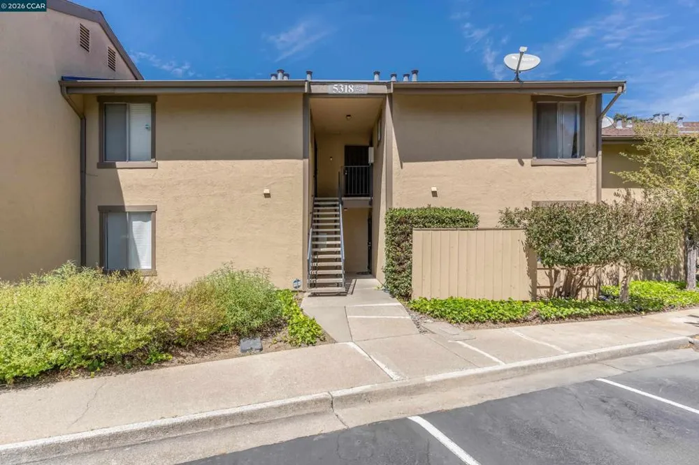 5318 Ridgeview Cir #5 El Sobrante, CA 94803
