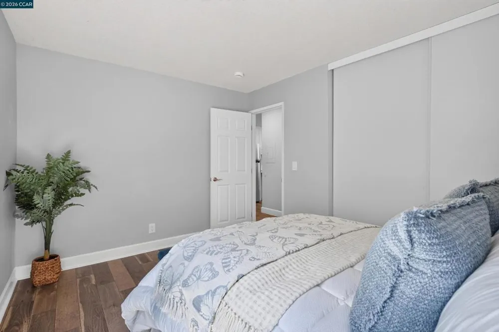 5318 Ridgeview Cir #5 El Sobrante, CA 94803