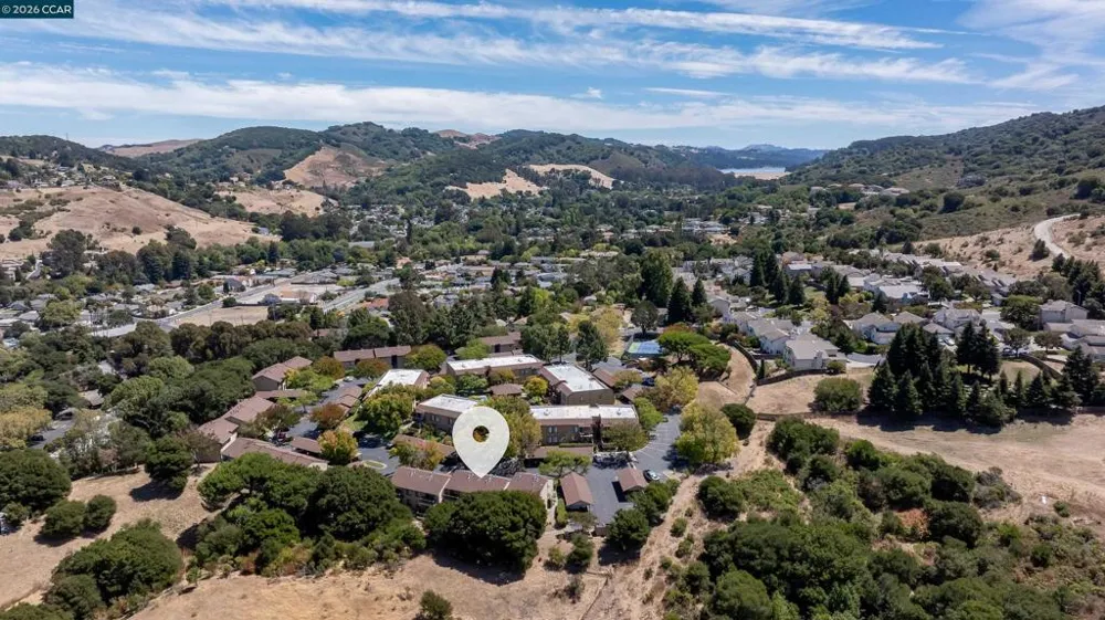 5318 Ridgeview Cir #5 El Sobrante, CA 94803