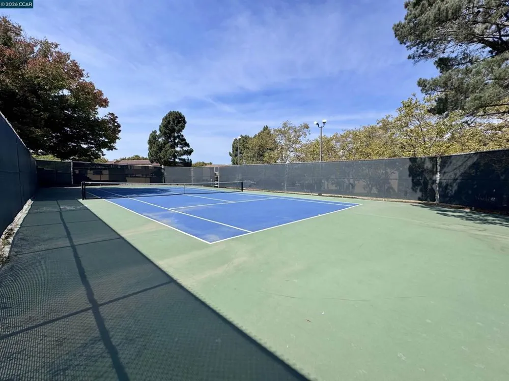 5318 Ridgeview Cir #5 El Sobrante, CA 94803
