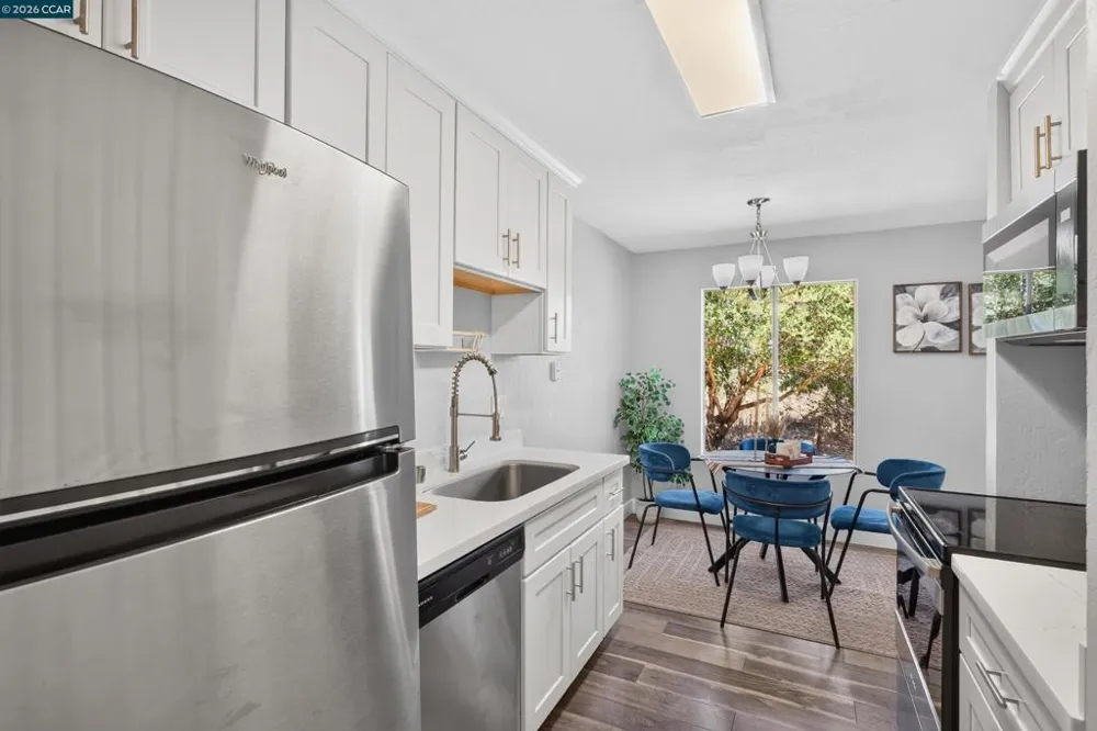 5318 Ridgeview Cir #5 El Sobrante, CA 94803