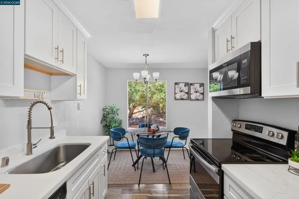 5318 Ridgeview Cir #5 El Sobrante, CA 94803