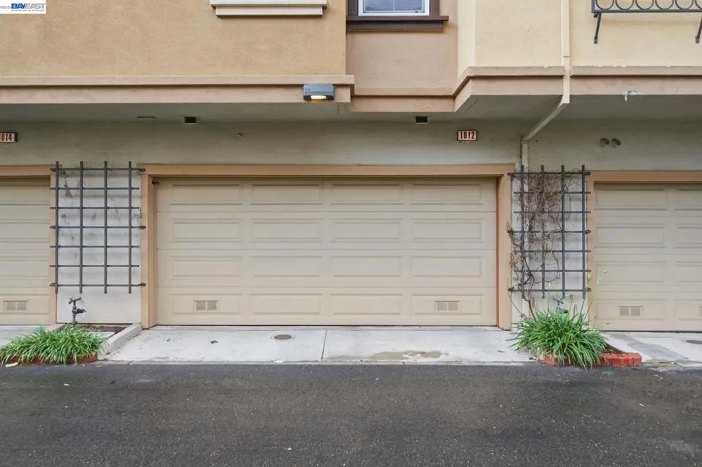 1012 Martin Luther King Dr Hayward, CA 94541