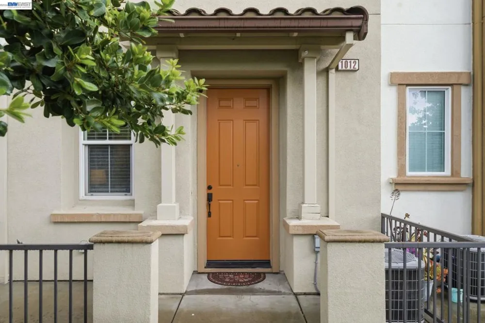 1012 Martin Luther King Dr Hayward, CA 94541