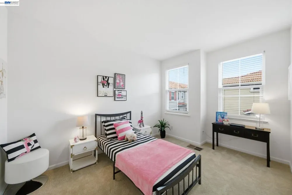 1012 Martin Luther King Dr Hayward, CA 94541