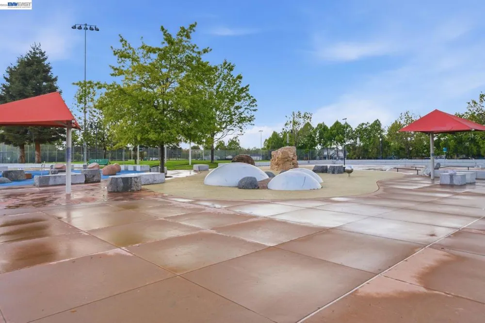 1012 Martin Luther King Dr Hayward, CA 94541