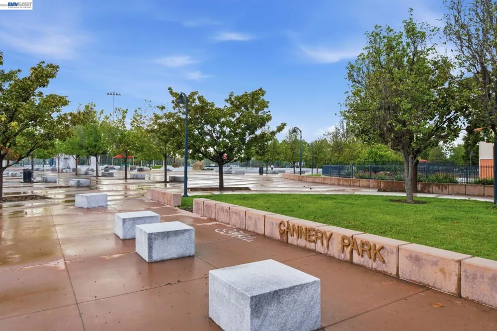 1012 Martin Luther King Dr Hayward, CA 94541
