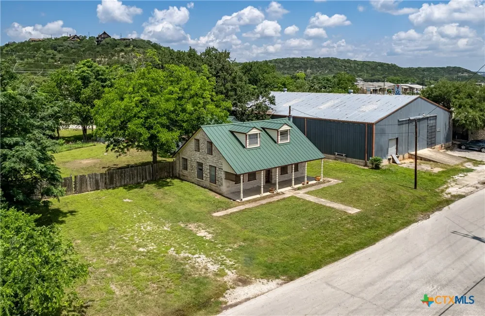 1790 Sattler Road New Braunfels, TX 78132