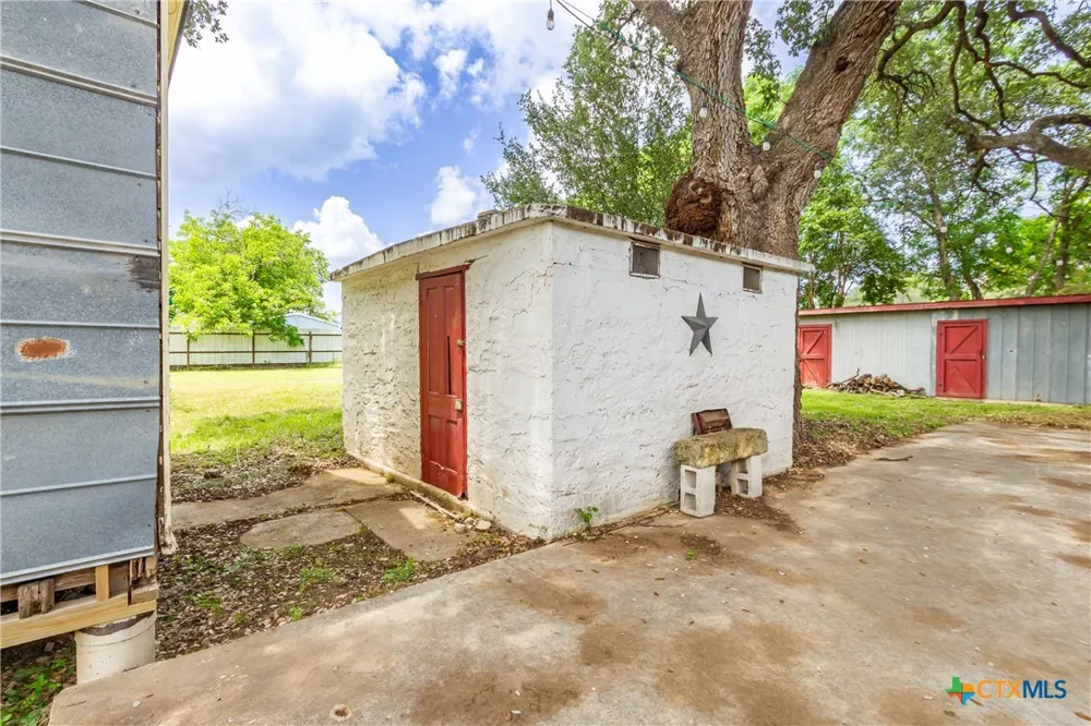 1790 Sattler Road New Braunfels, TX 78132