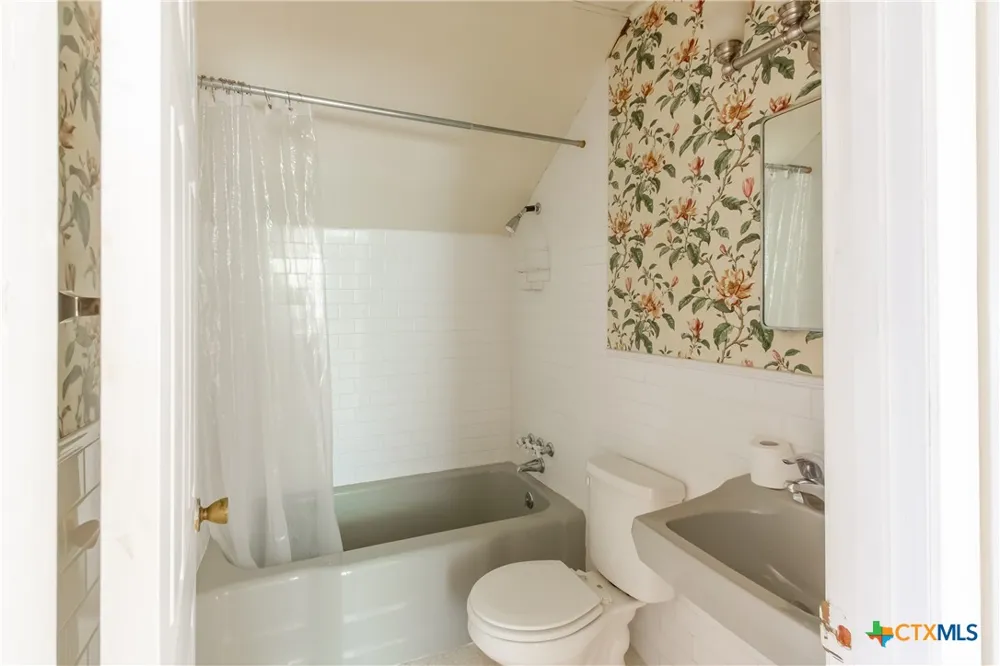1790 Sattler Road New Braunfels, TX 78132