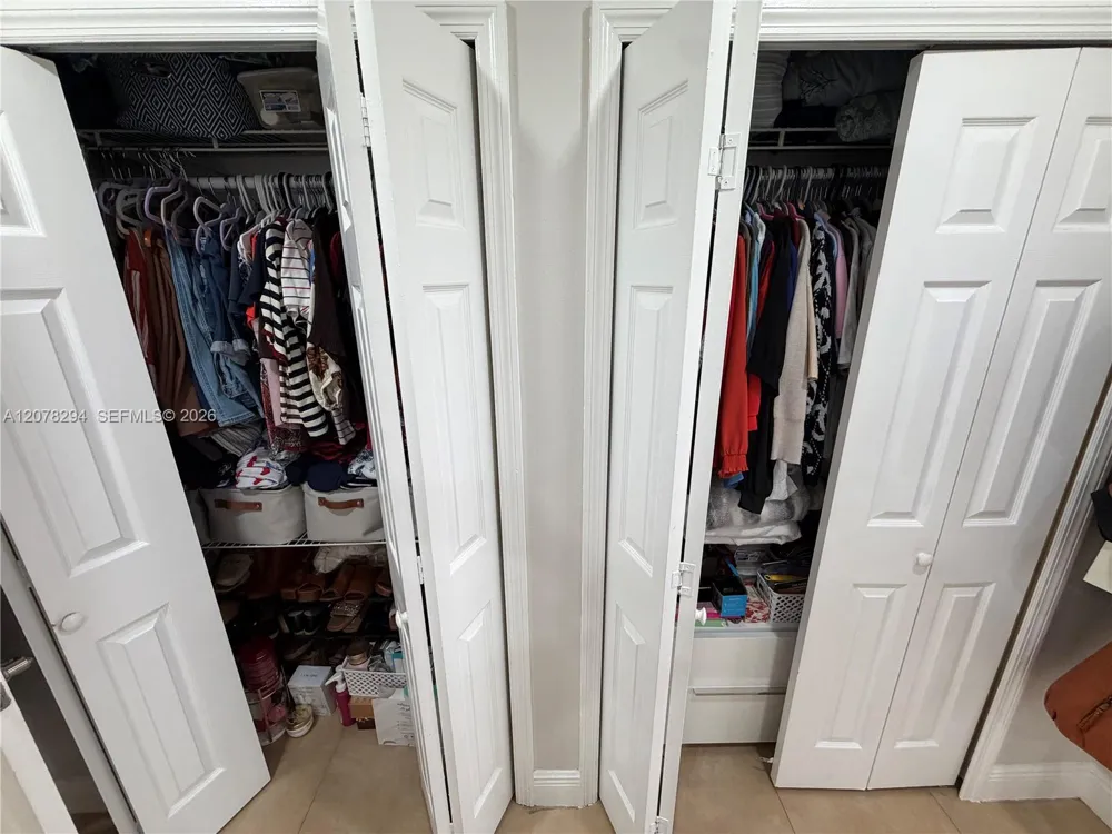 5935 W 26th Ave #204 Hialeah, FL 33016