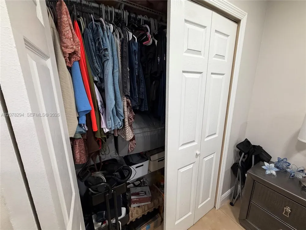 5935 W 26th Ave #204 Hialeah, FL 33016