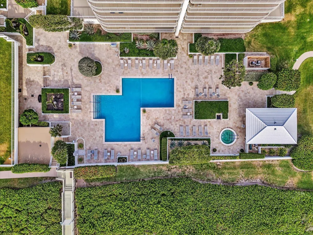 3300 S Ocean Boulevard #108S Palm Beach, FL 33480