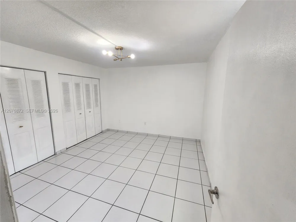9400 W Flagler St #309 Miami, FL 33174
