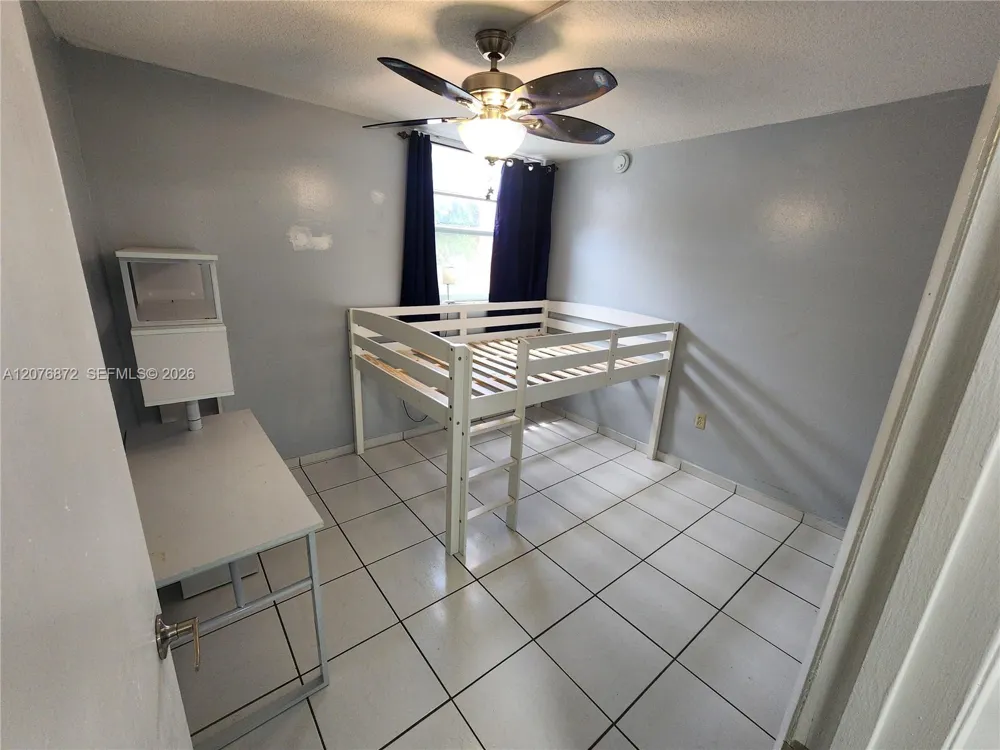 9400 W Flagler St #309 Miami, FL 33174